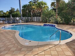 Holiday Inn Express and Suites Destin Miramar Beach by IHG