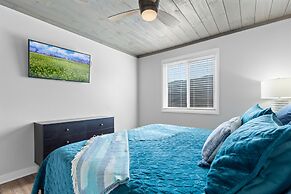 Modern Mountain Escape