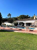 Villa Scenic with Private Pool- Sleeps 8