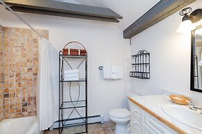 Mountainside Inn 101 2 Bedroom Condo by Alpine Lodging Telluride