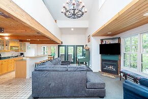 Mountainside Inn 101 2 Bedroom Condo by Alpine Lodging Telluride