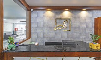 Treebo Abhi Suites, 400 M From Guntur Junction