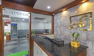 Treebo Abhi Suites, 400 M From Guntur Junction