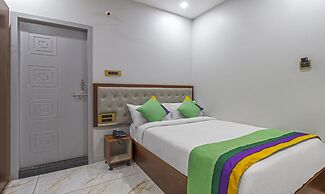 Treebo Abhi Suites, 400 M From Guntur Junction