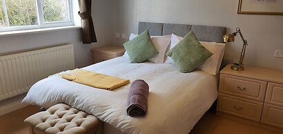 Luxury King House