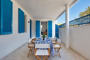 3184 Villino La Tramontana by Barbarhouse