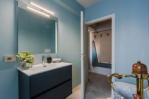 Casa Designer in Lucca