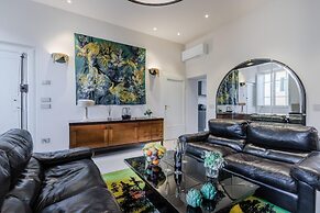 Casa Designer in Lucca