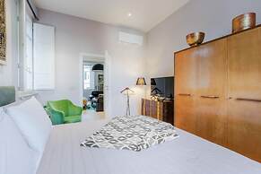 Casa Designer in Lucca