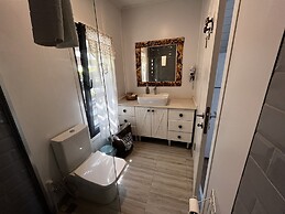 Valentina Tiny House with Sea View