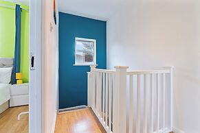 Impeccable 4-bed House With Garden in Brixton