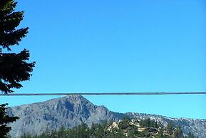 Pine Mountain Paradise 3 Bedroom Home by RedAwning