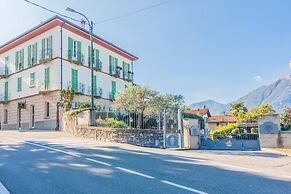 Green Rose by Wonderful Italy