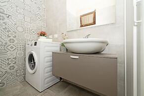 Lauri 0 18 by Wonderful Italy