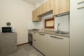 Lauri 0 18 by Wonderful Italy