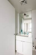 Luxury WaterFront View & Free Parking