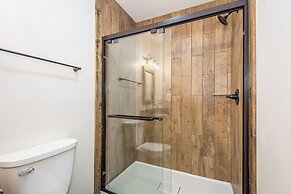 Honey Bear Hideaway by Taylor Made Deep Creek