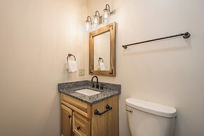Honey Bear Hideaway by Taylor Made Deep Creek