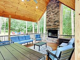 Honey Bear Hideaway by Taylor Made Deep Creek