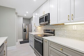 Ocean House 311 by Distinctive Beach Rentals