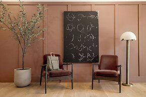 Sonder by Marriott Bonvoy Market Hall Apartments West Loop