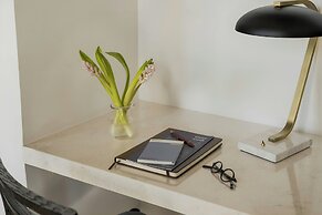 Sonder by Marriott Bonvoy Market Hall Apartments West Loop