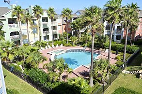 Dawn 822 - Beach 'n Pool