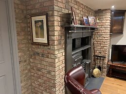 Luxury Boutique Country Cottage With Hot Tub