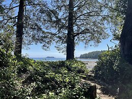 So Damn Lucky Glamping