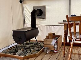 So Damn Lucky Glamping