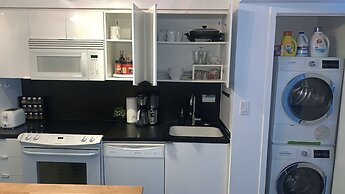 Gorgeous Lakeview Boutique Suites