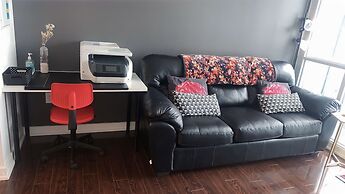 Gorgeous Lakeview Boutique Suites