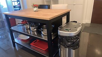 Gorgeous Lakeview Boutique Suites