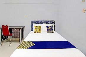 SPOT ON 91398 Homestay Tentrem 1