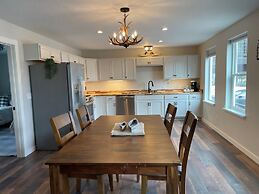 ALASKA LAKE and LODGE AT LONGMERE