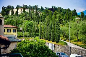 Coral Blue by Wonderful Italy