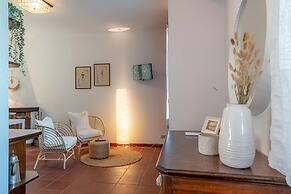 Swan Lake by Wonderful Italy