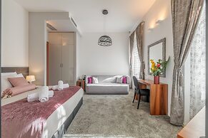 Starlight Luxury Suites