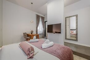 Starlight Luxury Suites