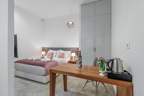 Starlight Luxury Suites