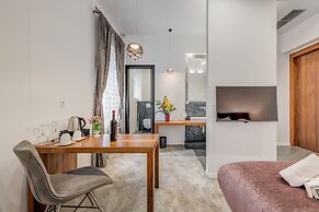 Starlight Luxury Suites