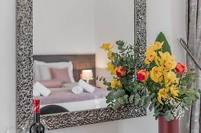 Starlight Luxury Suites