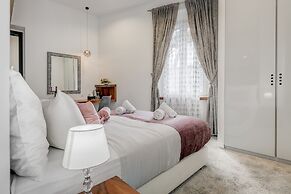 Starlight Luxury Suites