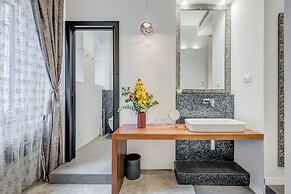 Starlight Luxury Suites