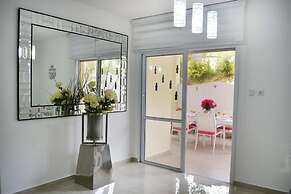 Ein Bokek Rose in Eilat