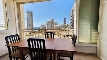 Masaryk Musk in Bat Yam