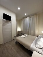 Domo Achenza Guesthouse