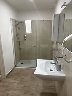 Domo Achenza Guesthouse