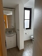 Domo Achenza Guesthouse