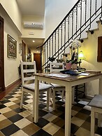 Domo Achenza Guesthouse